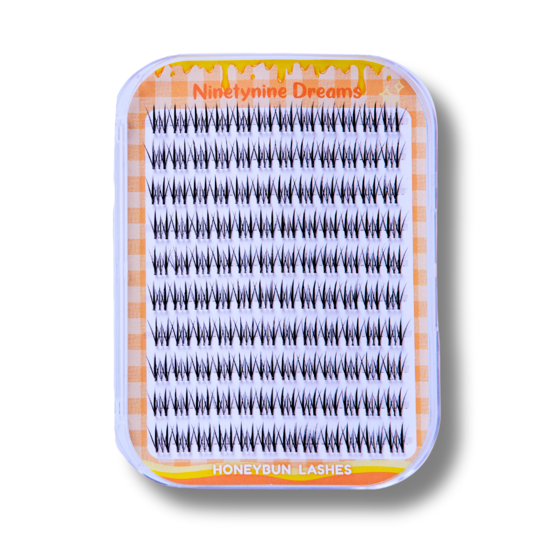 Honeybun self-adhesive lash clusters tray by Ninetynine Dreams