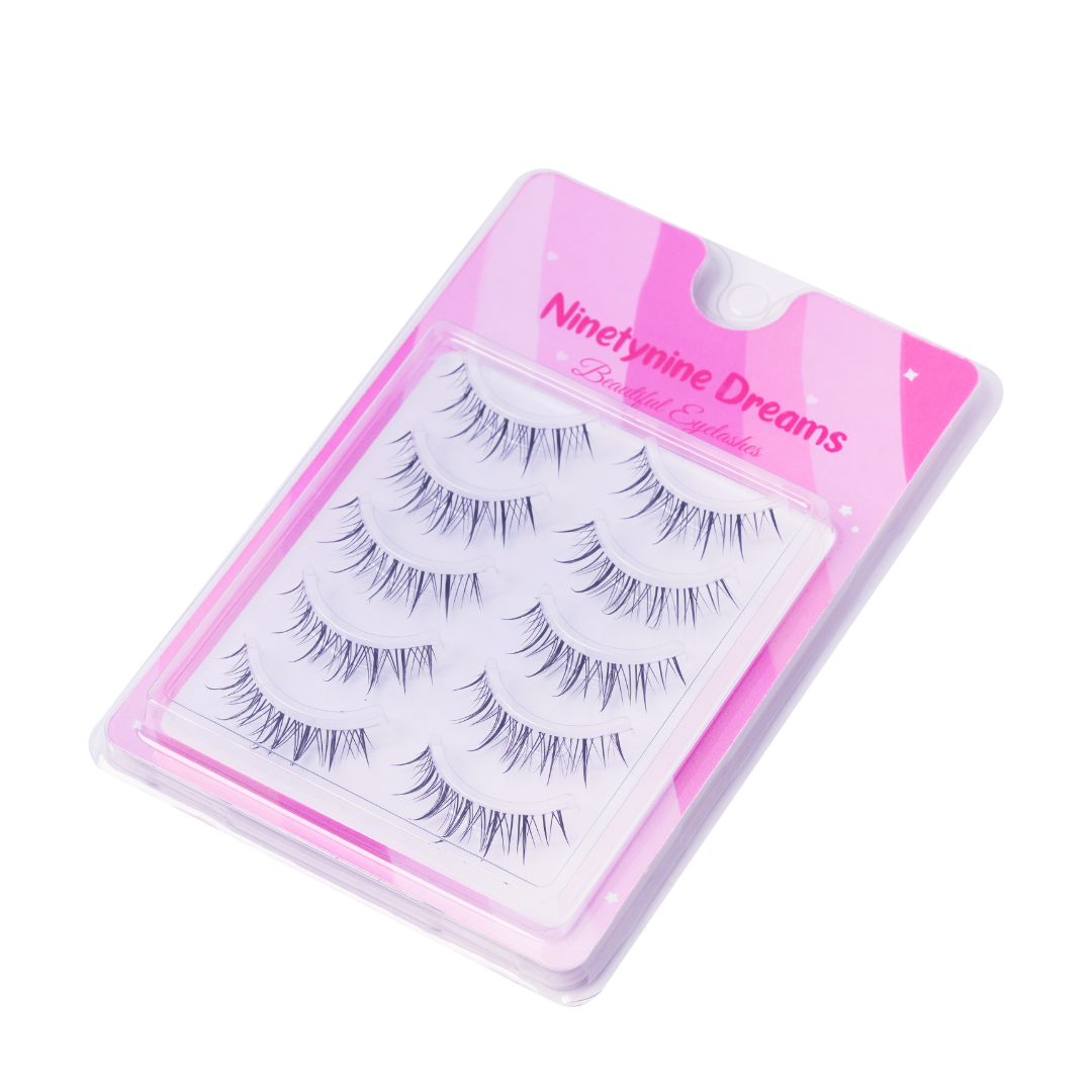 Top view of 5 Pairs Natural False Lashes, arranged to display their evenly spaced, natural design with 8-12mm length for an effortless everyday enhancement