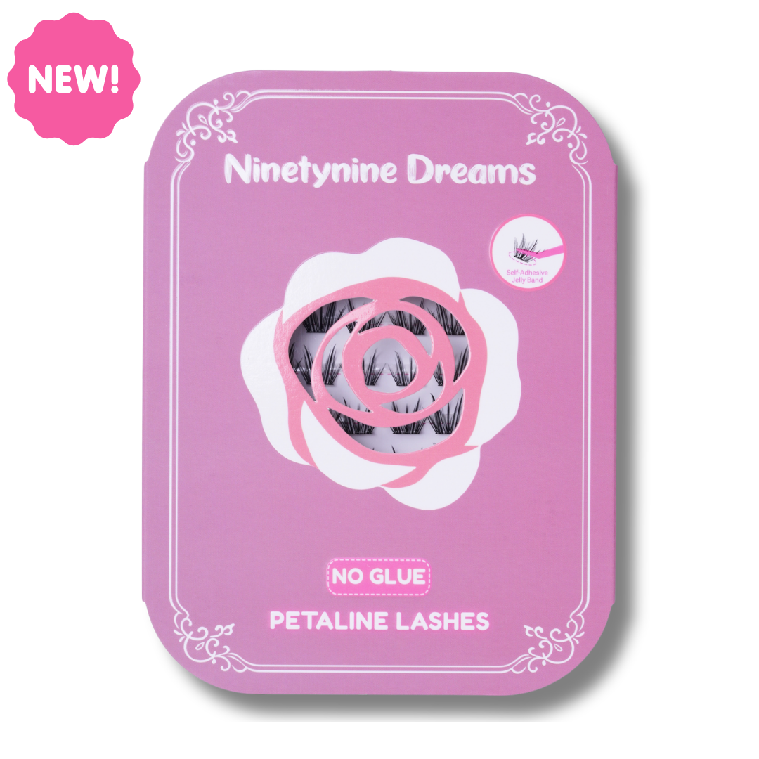 [NO GLUE] Petaline self-adhesive cluster lashes in the signature reusable storage case.