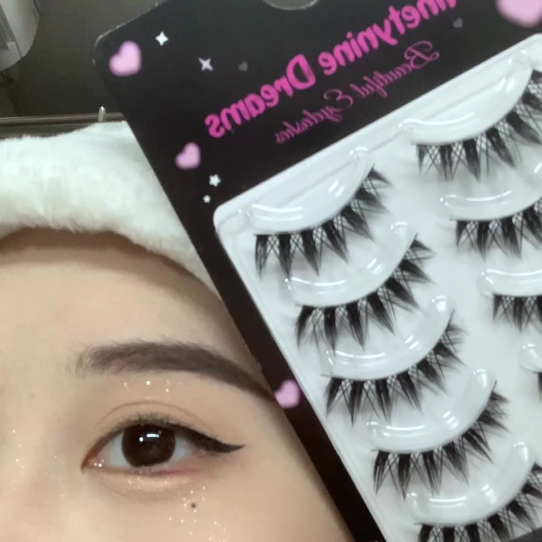 Video tutorial showing how to apply the 5 Pairs Bunny Ear Lashes to achieve a playful and wispy lash look with ease