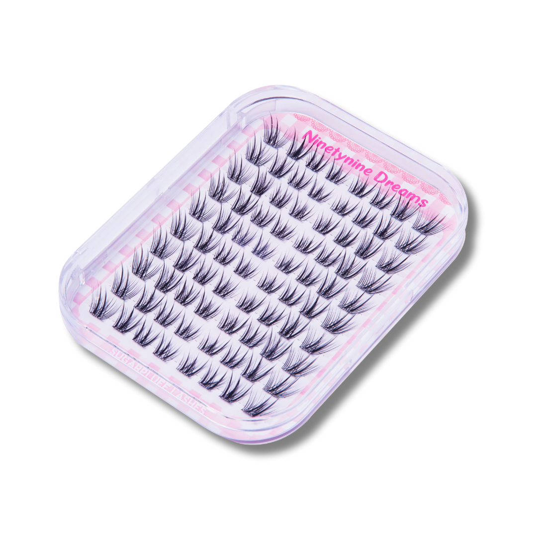 Angle view of No Glue Sugarpluff lash cluster tray