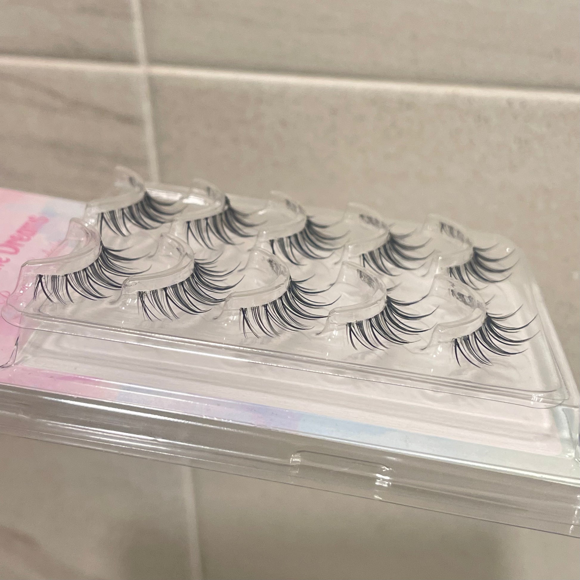 Side view of 5 Pairs Manga Lashes, highlighting the dramatic spikes and lightweight band for easy application